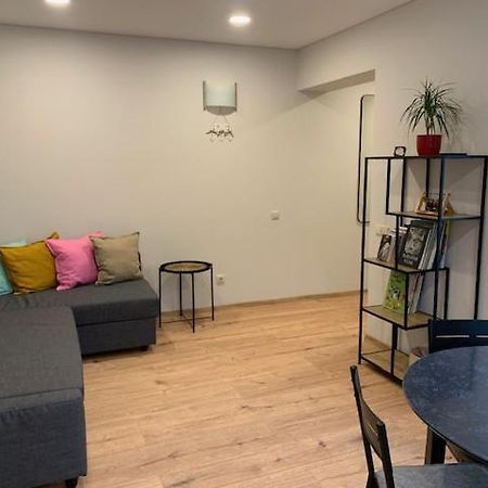 Cozy Apartment In Karmelava Exterior photo